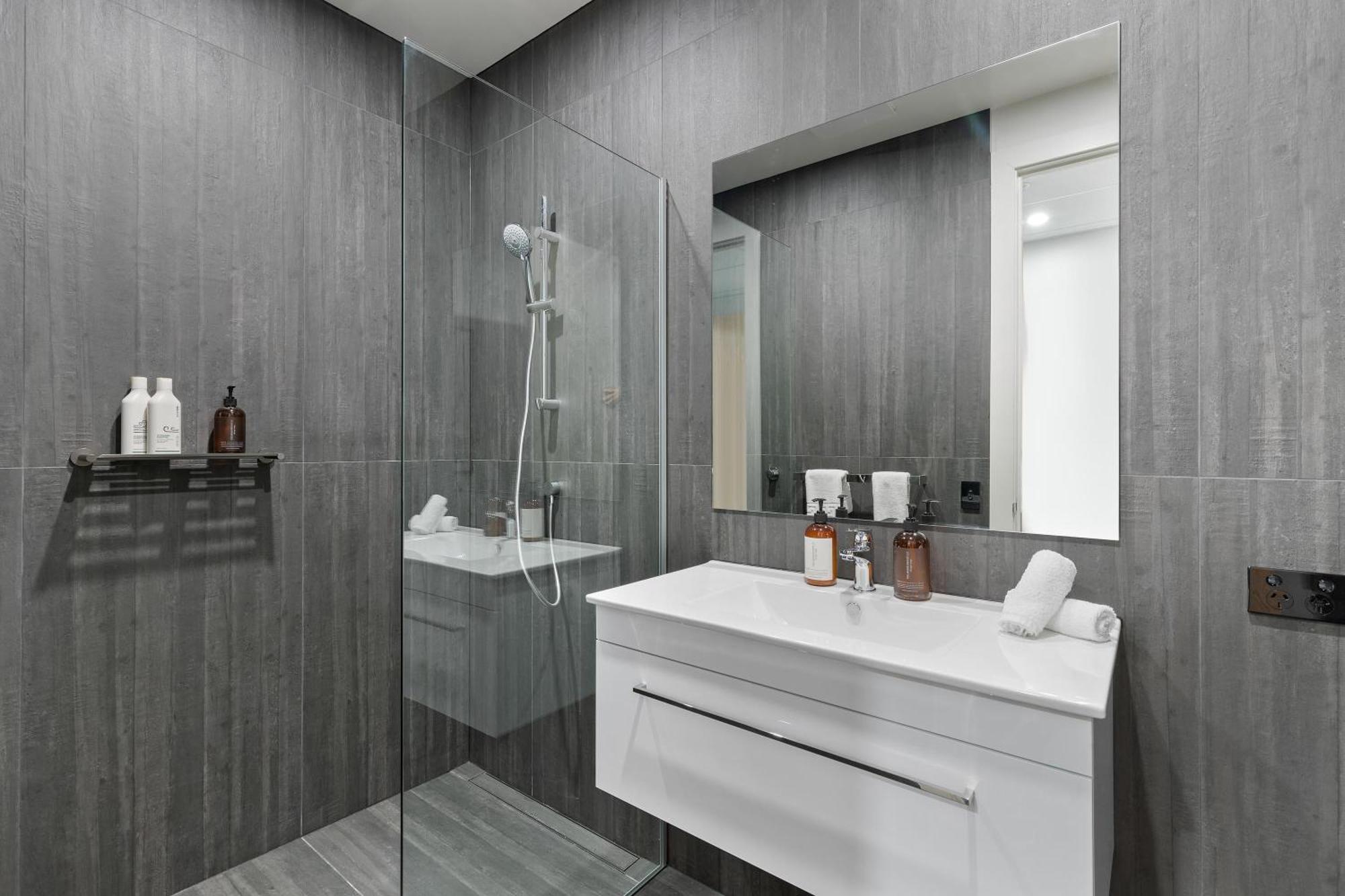 12Th Avenue Suites Distretto di Distretto di Queenstown Esterno foto